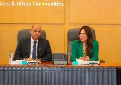  وزير العمل 