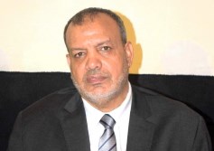 فوزي عبد الجليل رئيس شُعبة الأدوات الصحية 