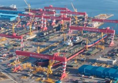 خطوط الحاويات 