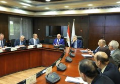 وزير النقل يترأس اجتماع شركة الموانئ البحرية