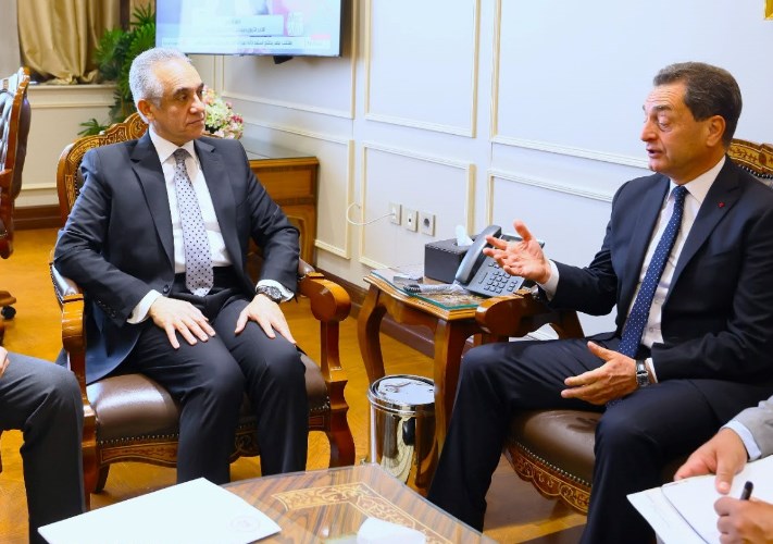 وزير العدل يستقبل مع السفير الفرنسي
