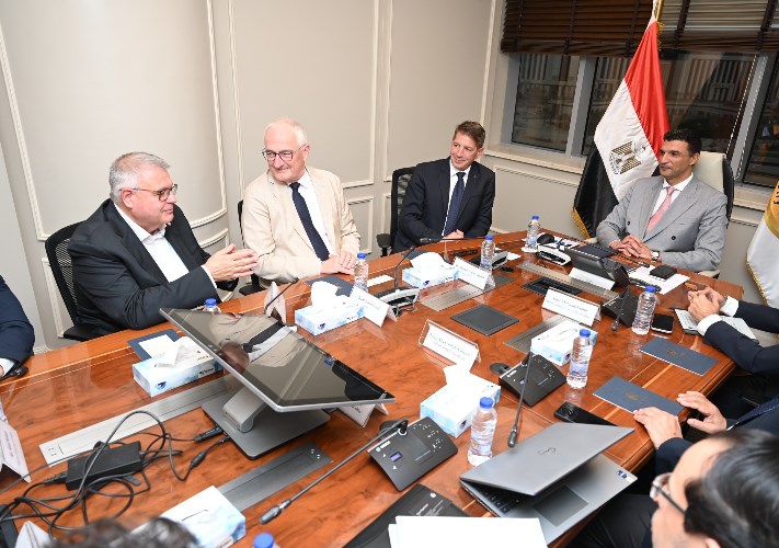 وزير الصناعة 