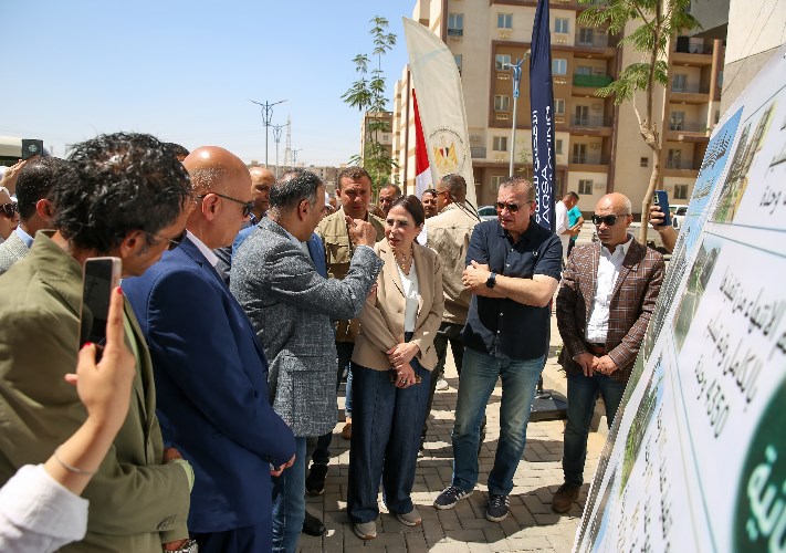 جولة لوزيرة الإسكان بمدينة بدر