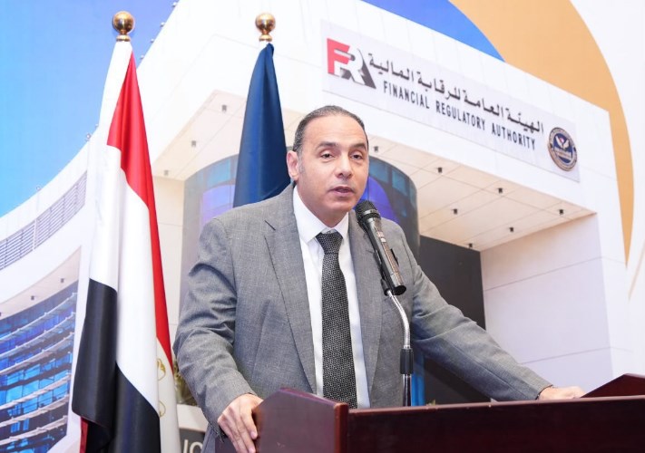 د اسلام عزام رئيس هيئة الرقابة المالية