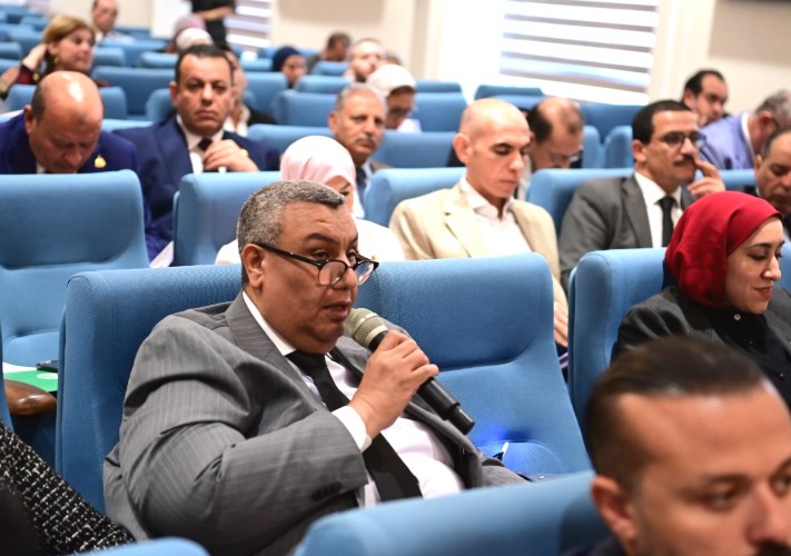 النائب مصطفي سالم