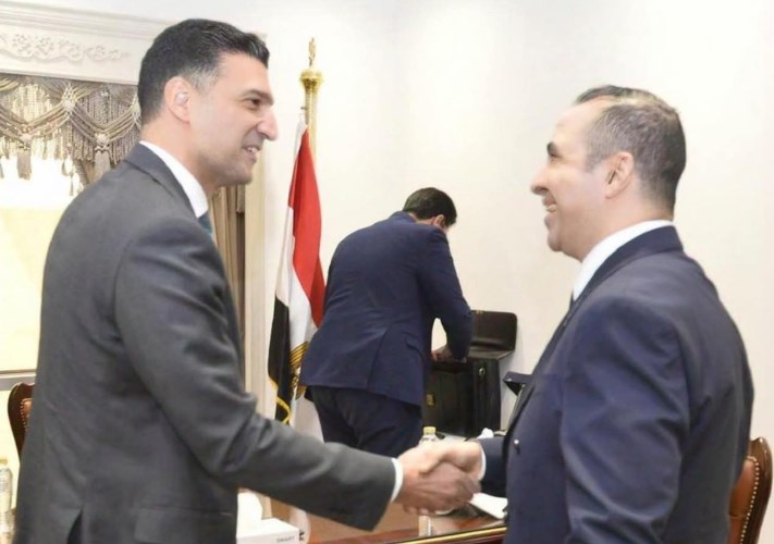 النائب مصطفي البهي مع وزير الصناعة 