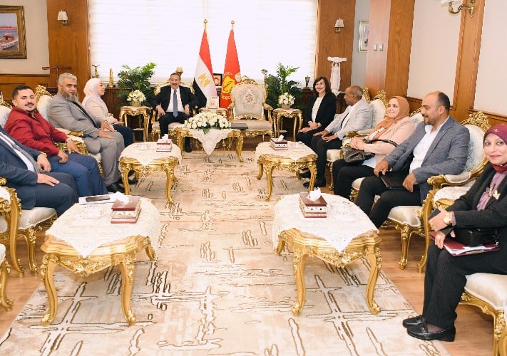 محافظ بورسعيد ووفد المبادرة