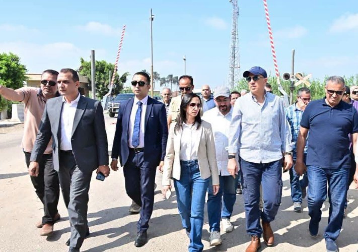 وزير الري مع محافظ البحيرة